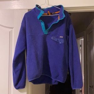 XL women’s vintage Patagonia fleece snap t